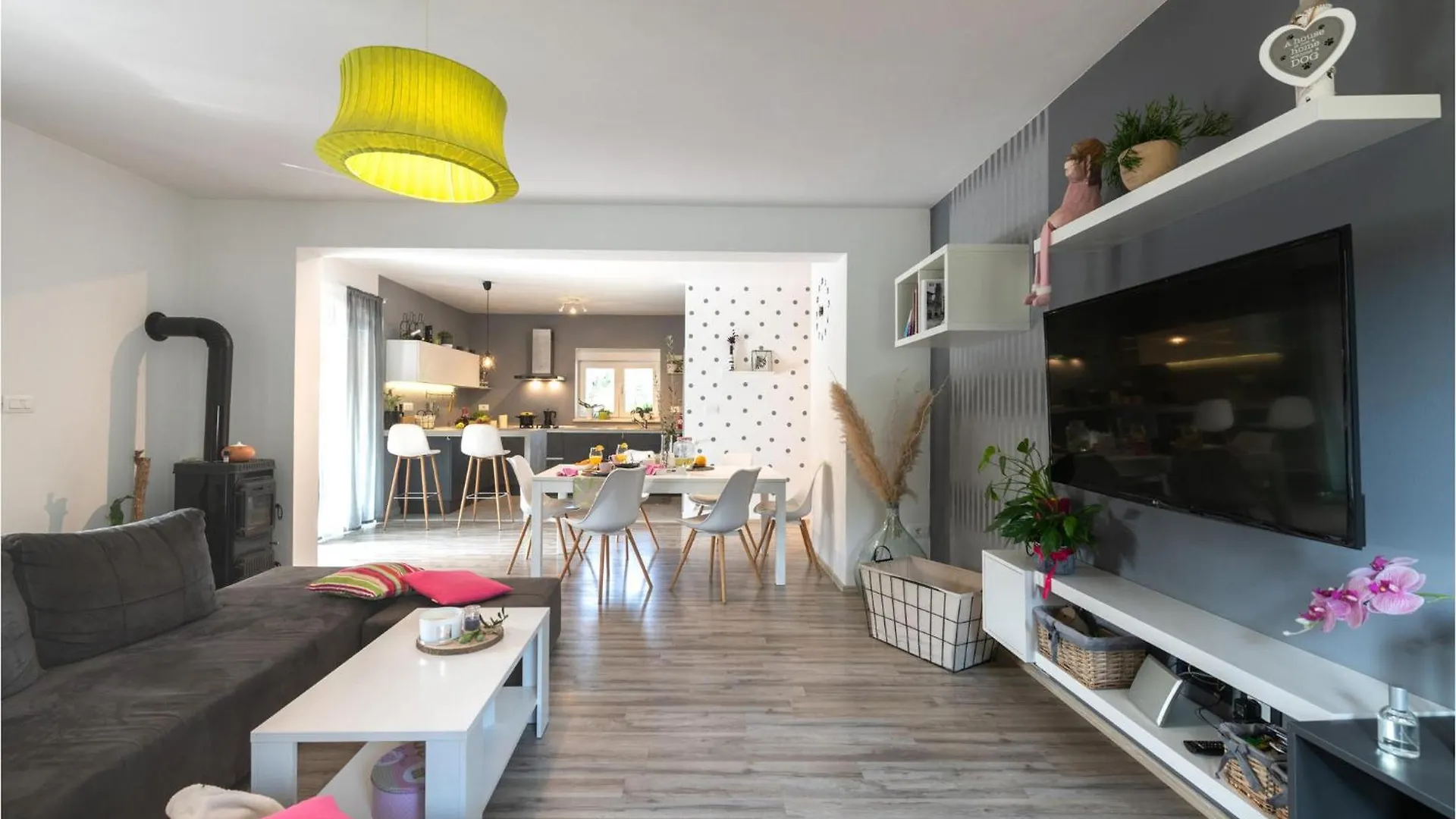 Gorgeous Home In Fazana With Wifi 0*,  Hırvatistan